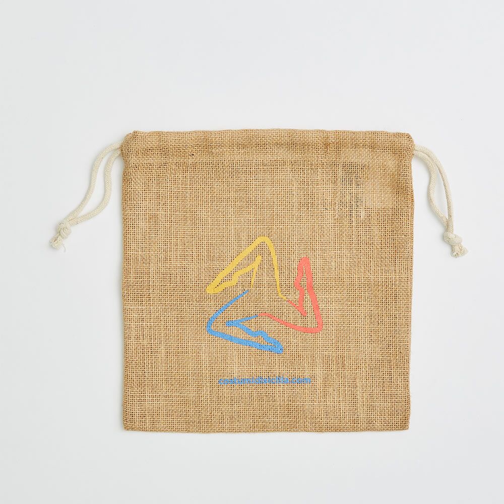 smallest-jute-fabric-drawstring-bag-with-logo Natural jute small drawstring bag direct from manufacturer